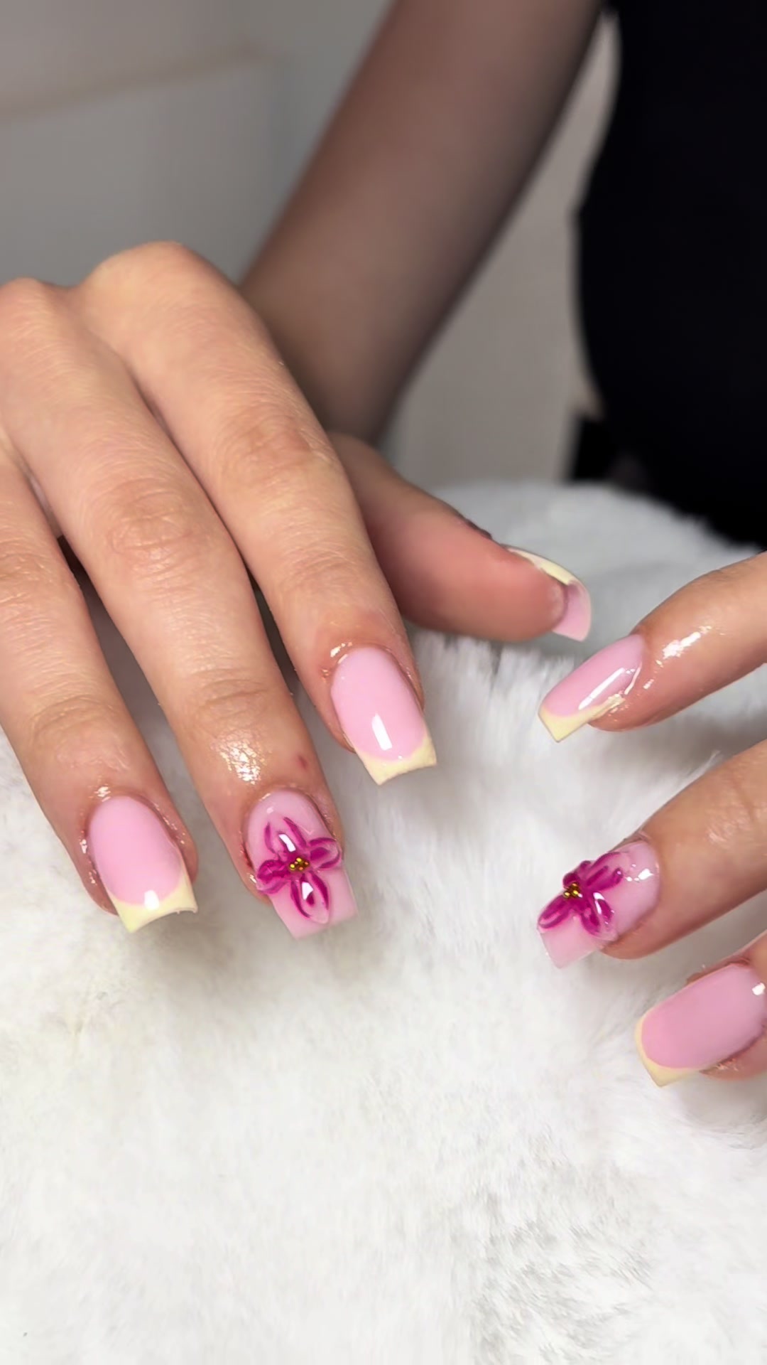 @nails_by_aleja