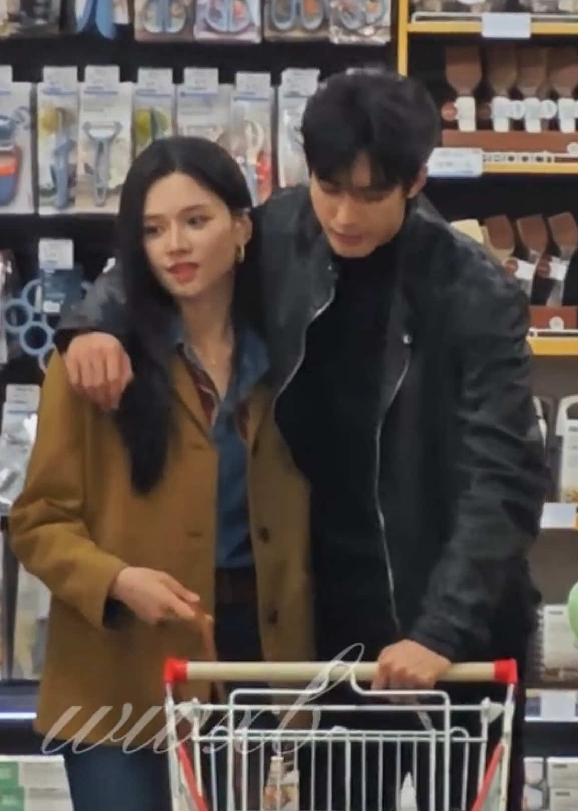 @zhang jingyi 🍒