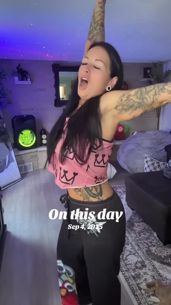 @To0thlessQueen💋