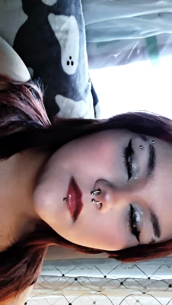 @Lilith_fox13