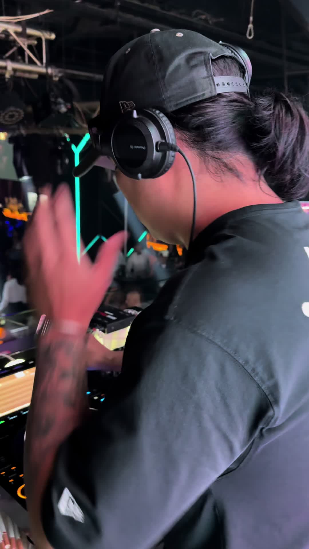 @HYPERSQUAD