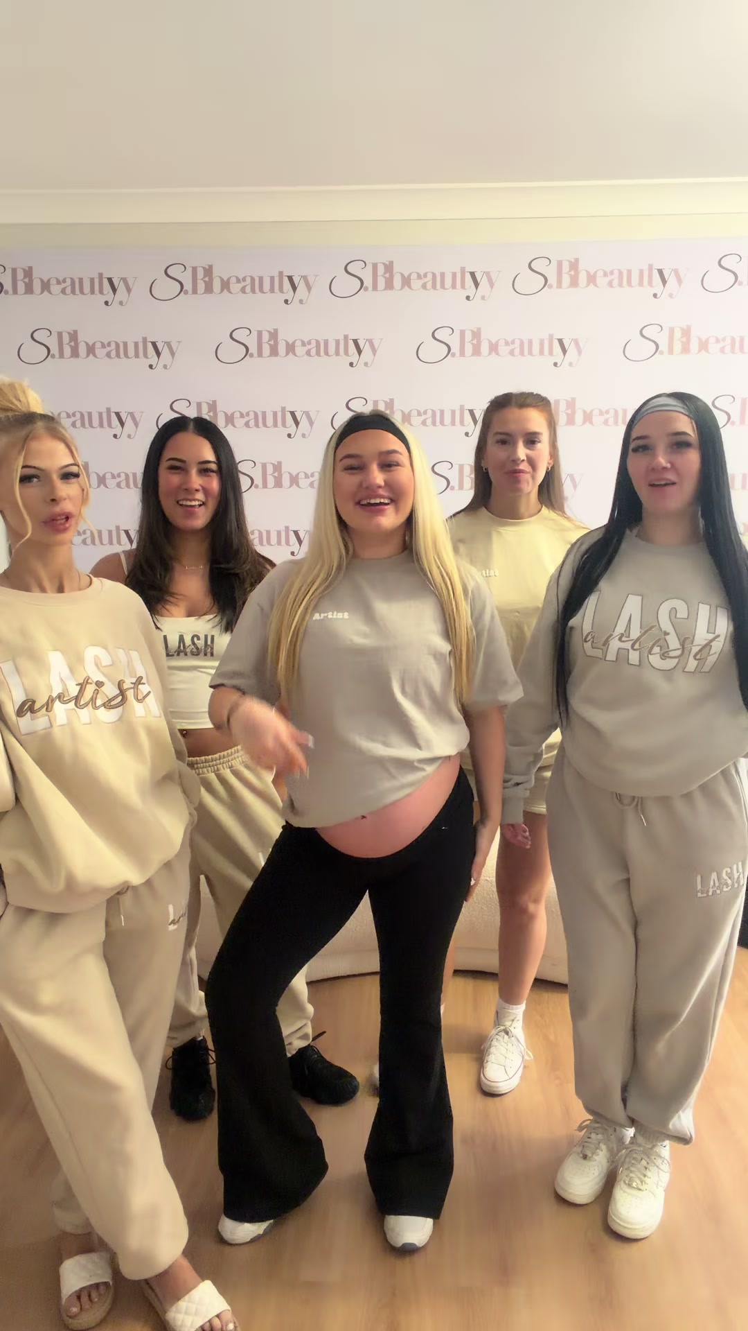 @Shania Gibson &bull; S.Bbeautyy