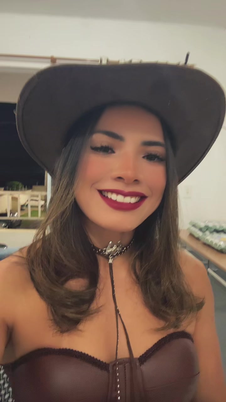 @Paula Vanessa