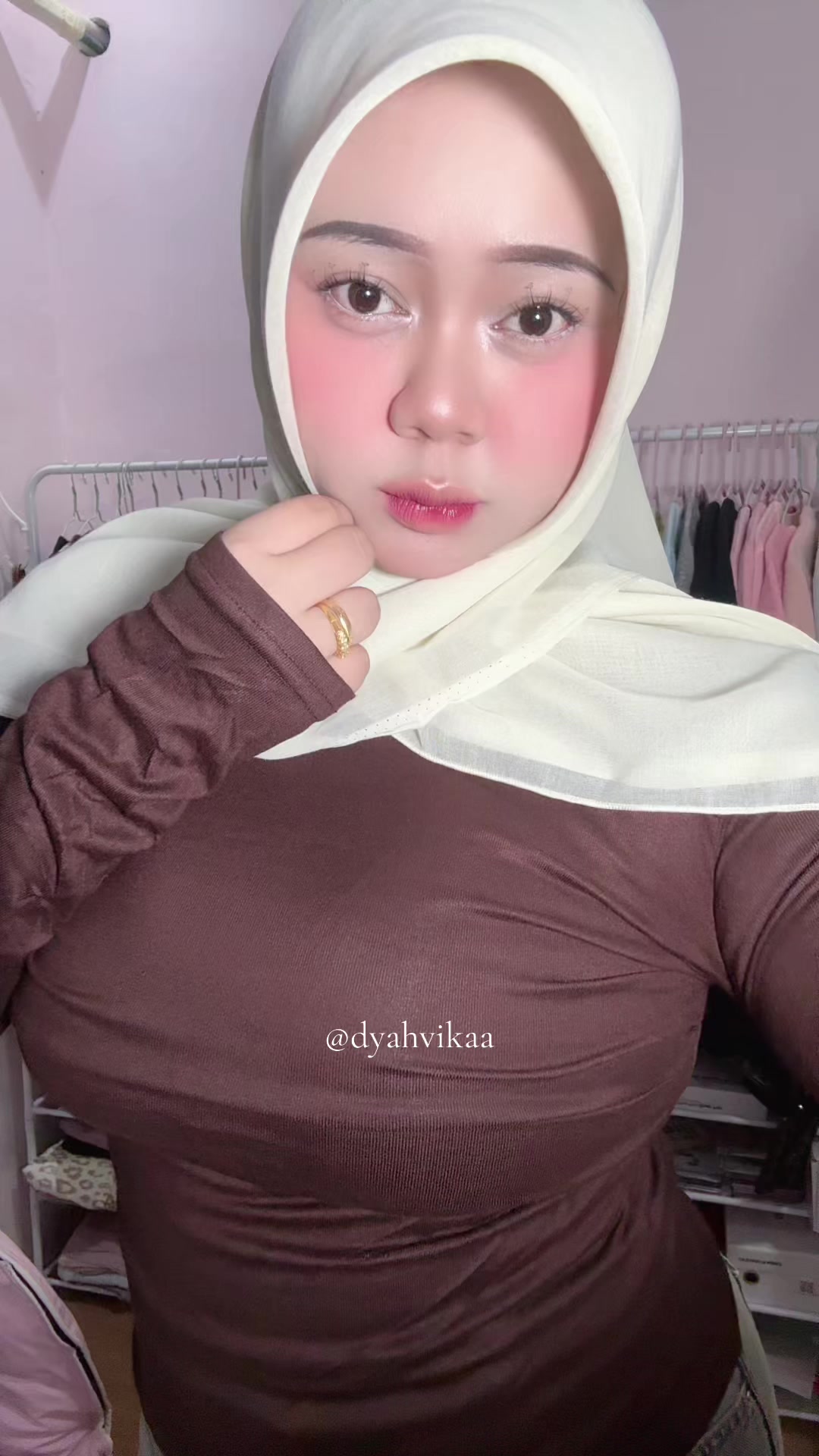 @ig: dyah.viikaa