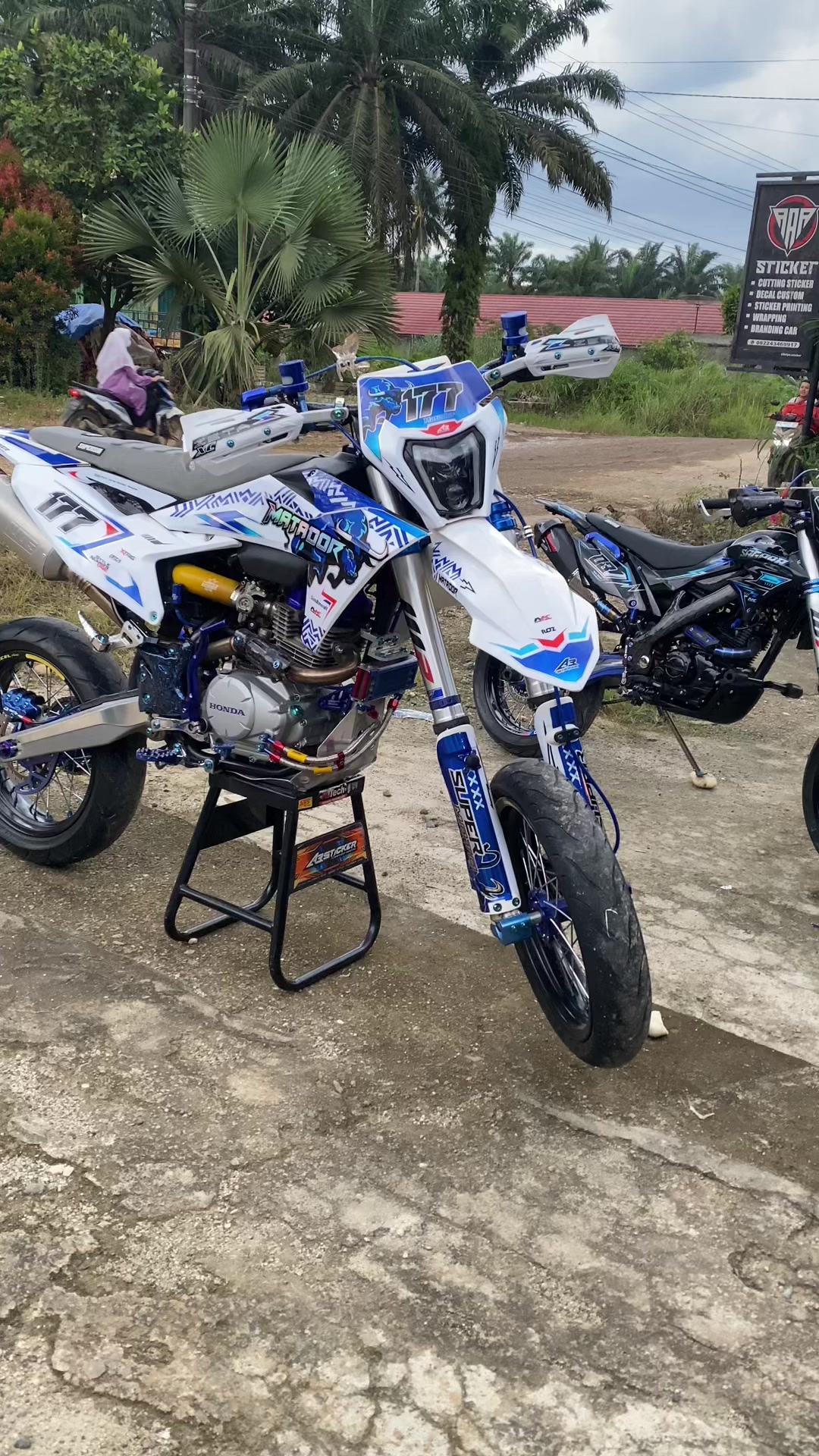 @Atigasticker