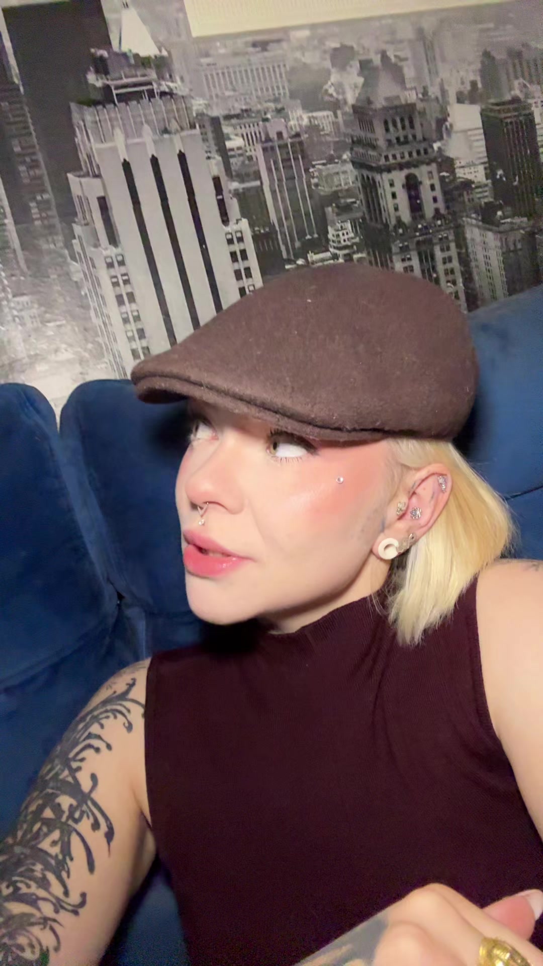 @Полина