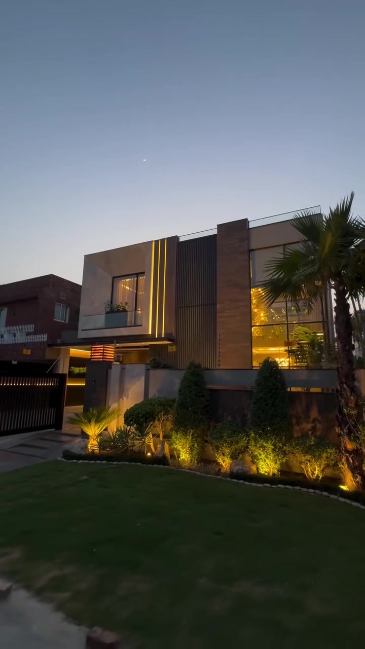@Trillionaire Estates