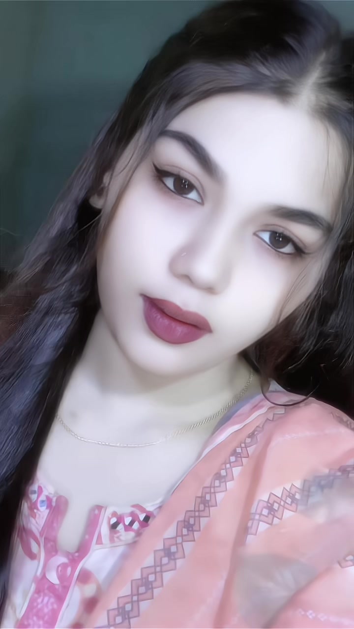 @PRIYA 🌘🌻