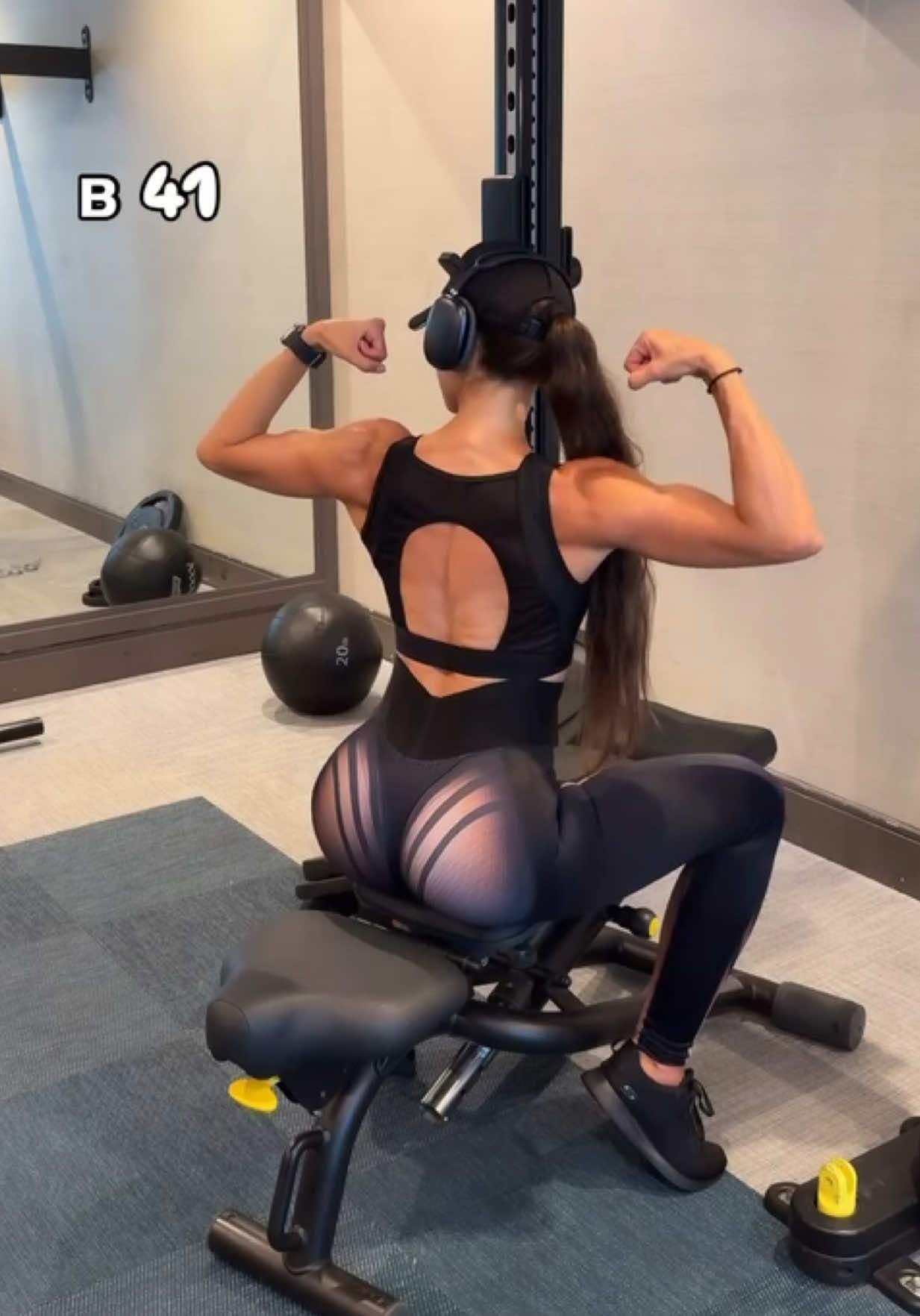 @Лю