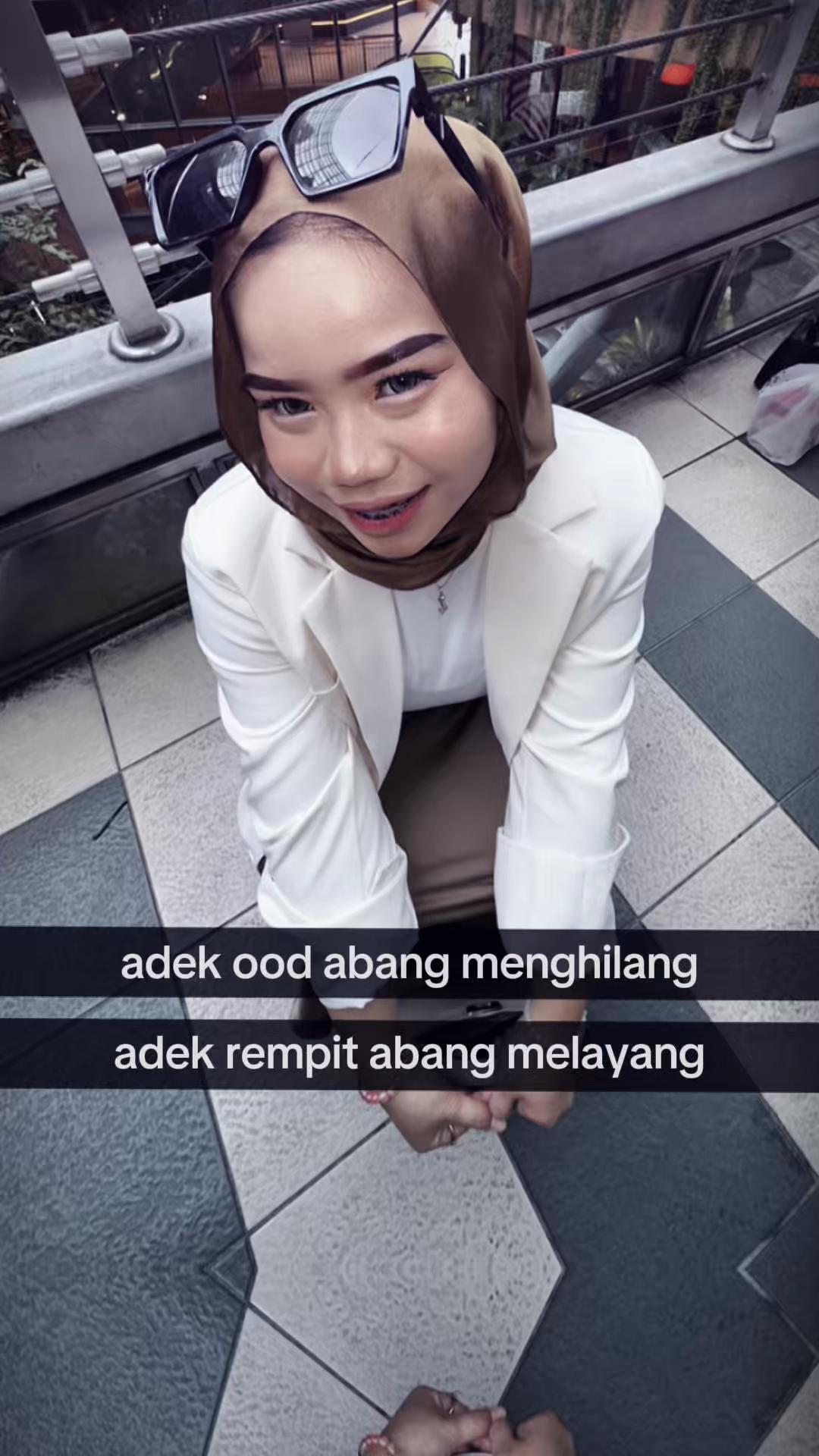 @Lyaaa
