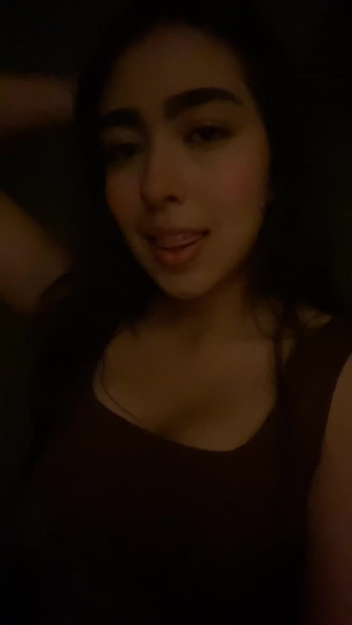 @Allisonsalazar__