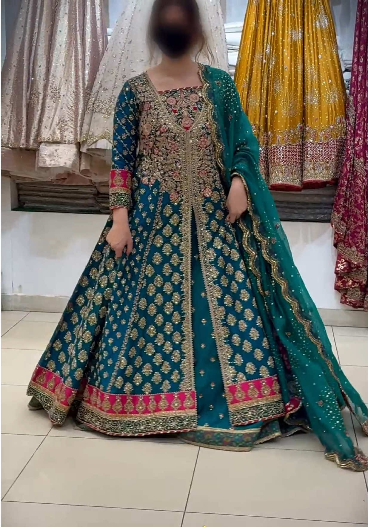 @zarri.palace