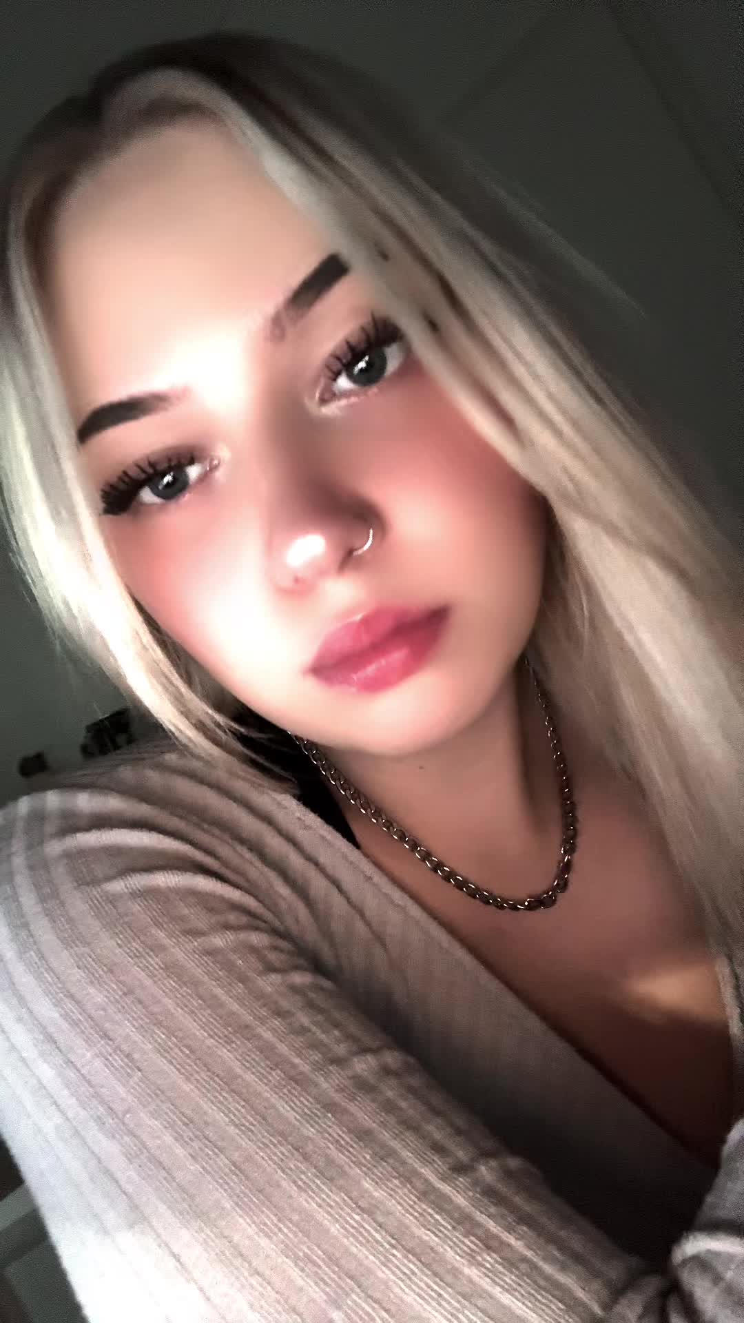 @Celina🤟🏻