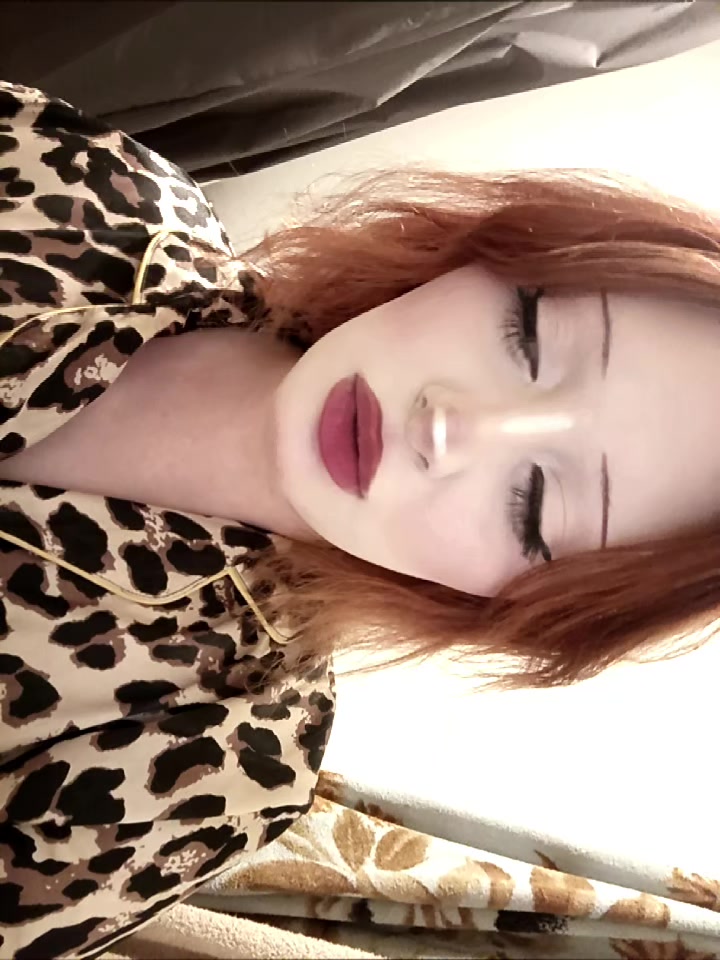 @лу́на я