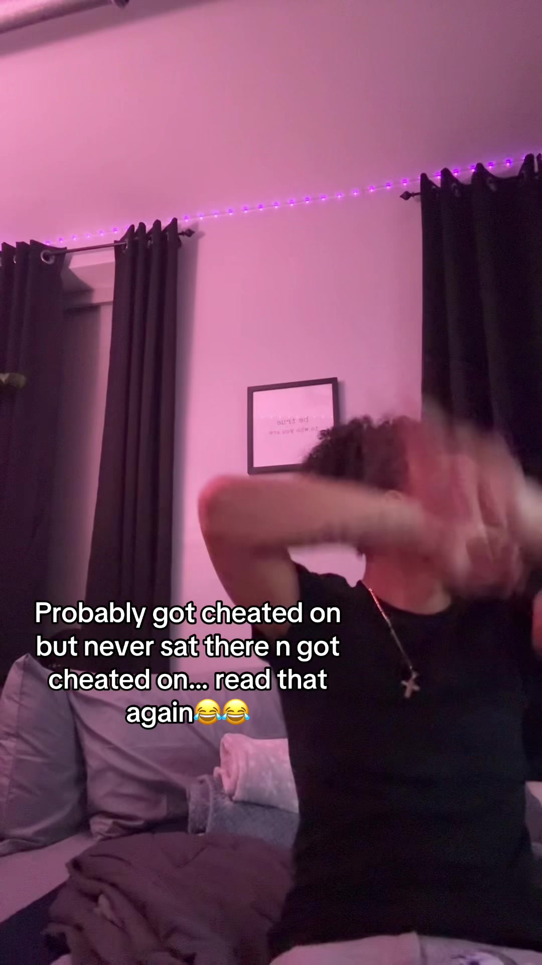 @astackzzz_