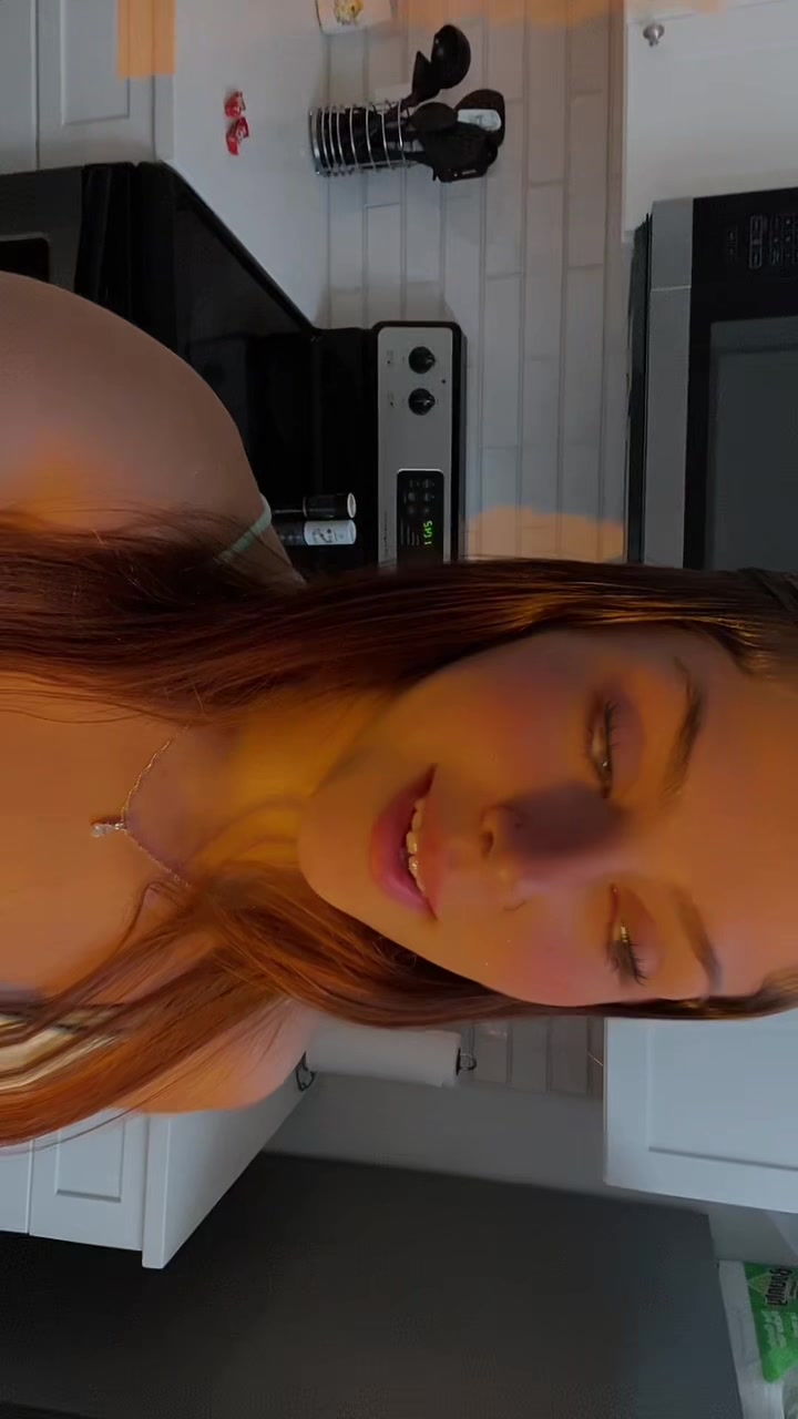 @Abrelle