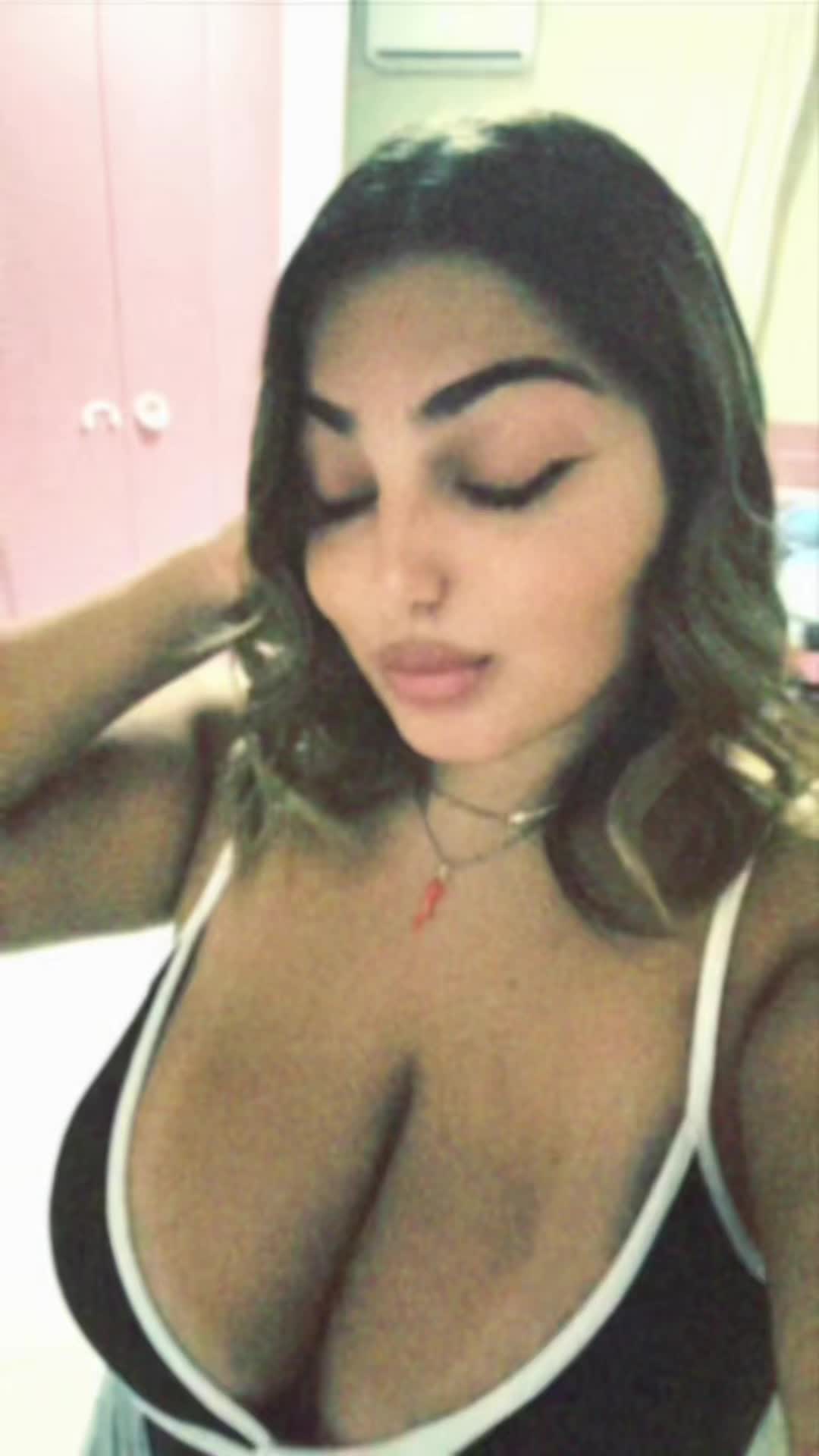 @_carmelavarese_