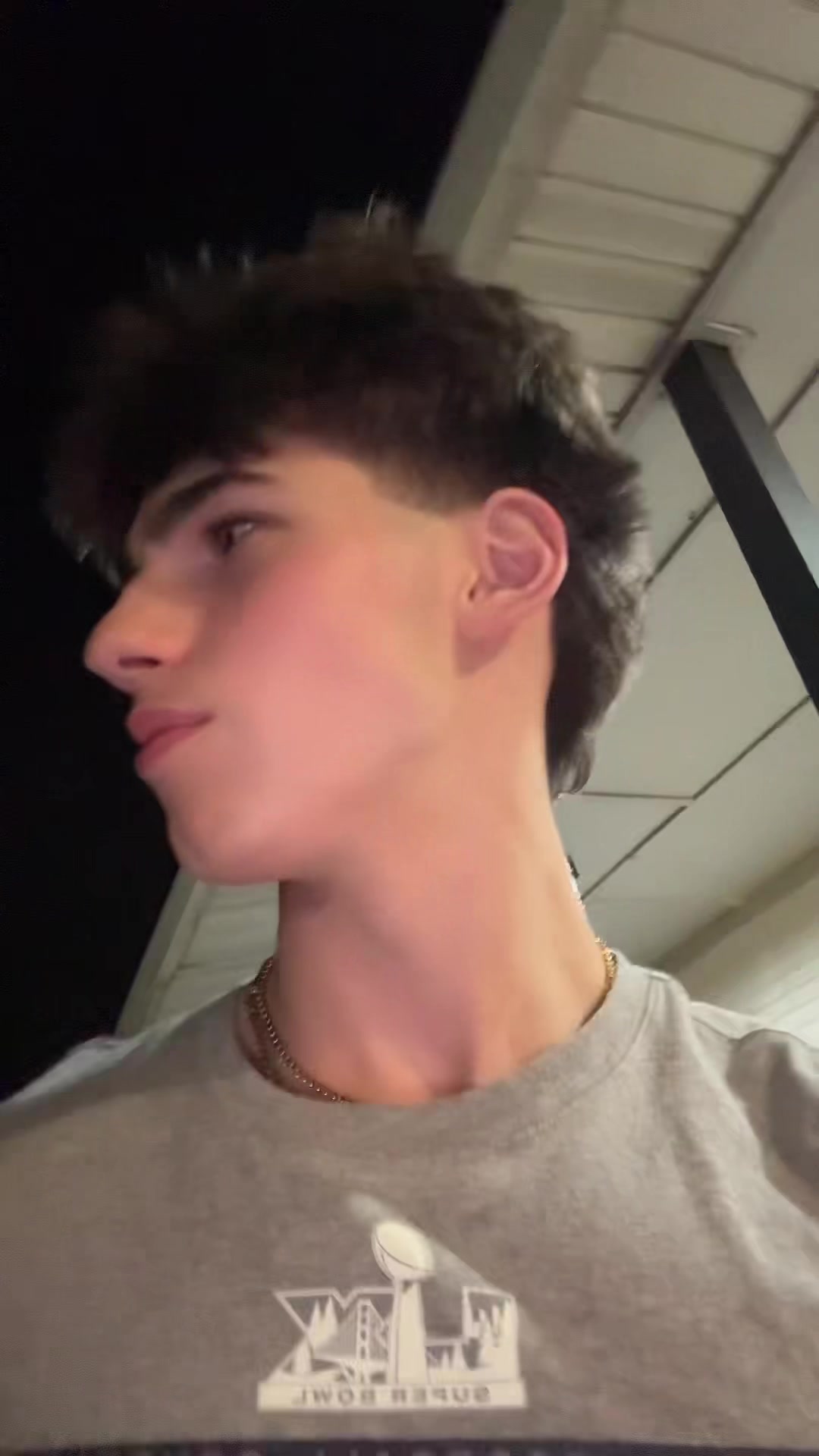 @AJ 🪿