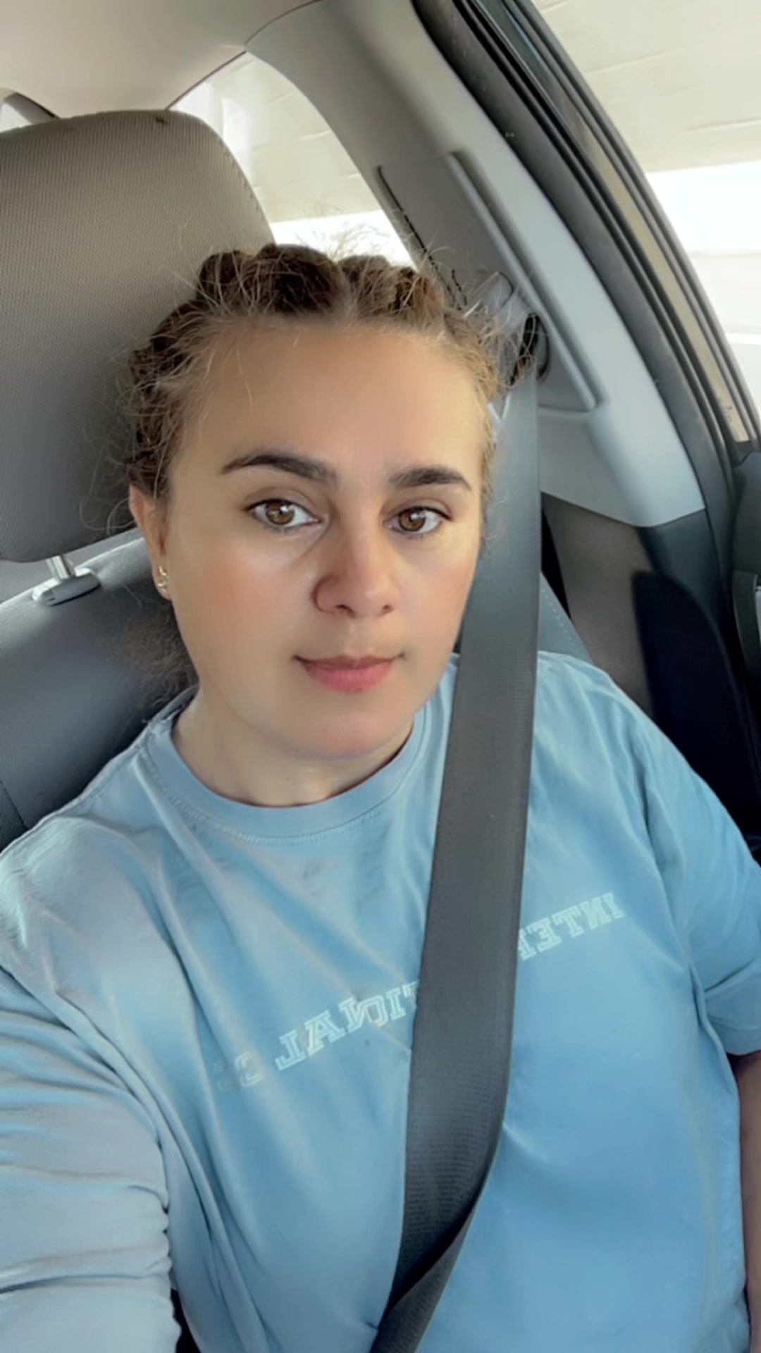 @Vivian23