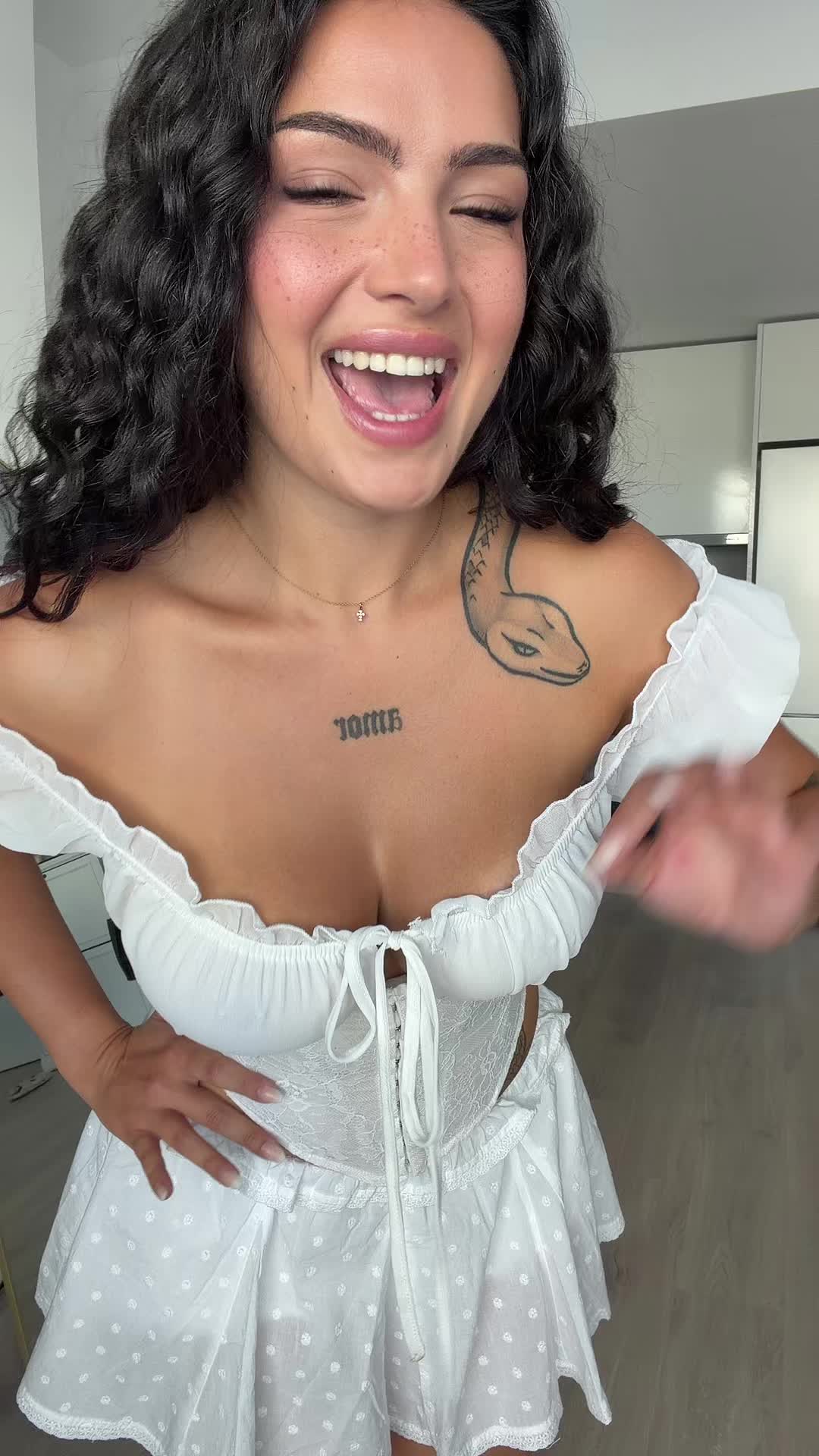 @Elenalexis17