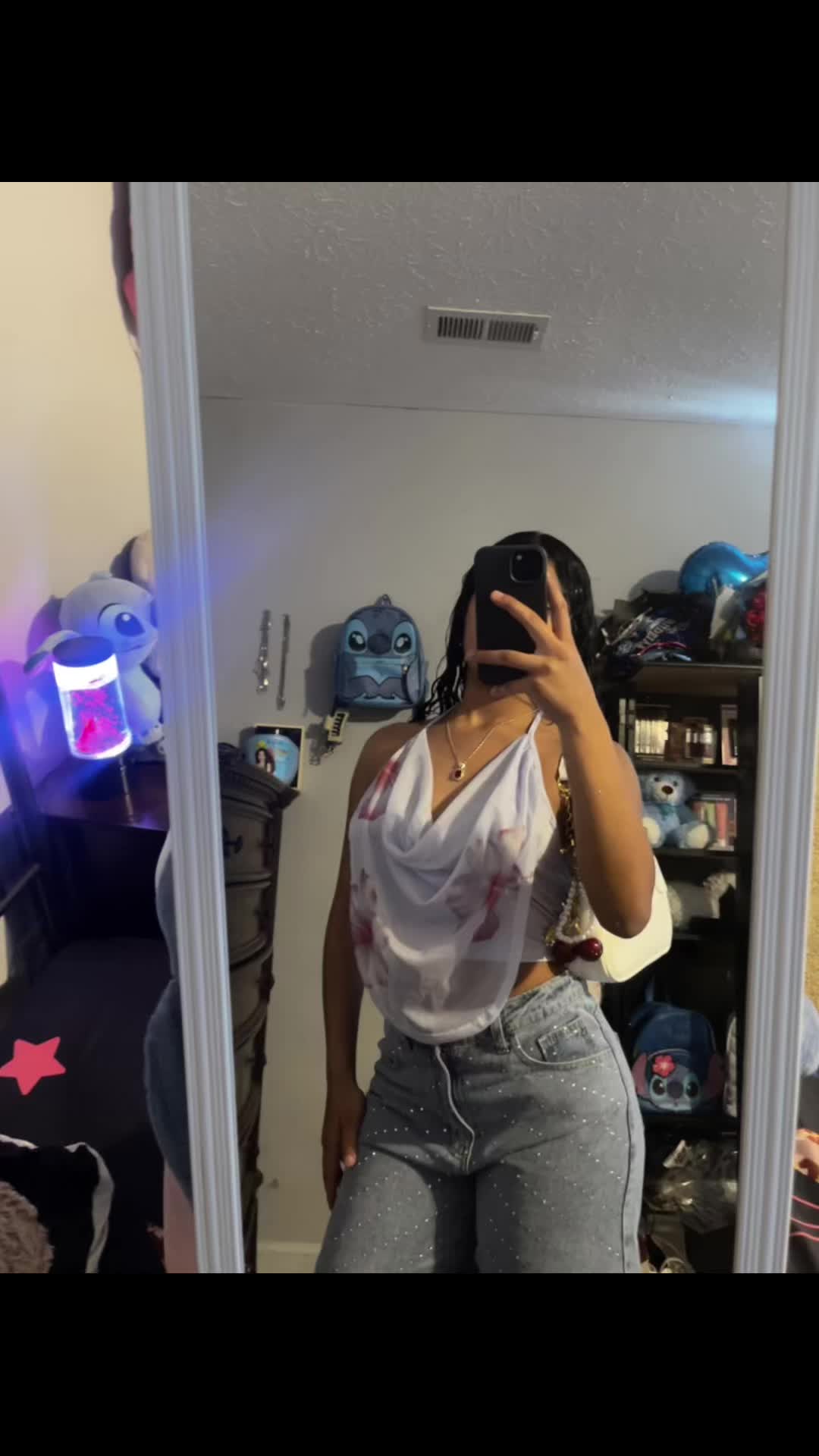 @Camila🦋