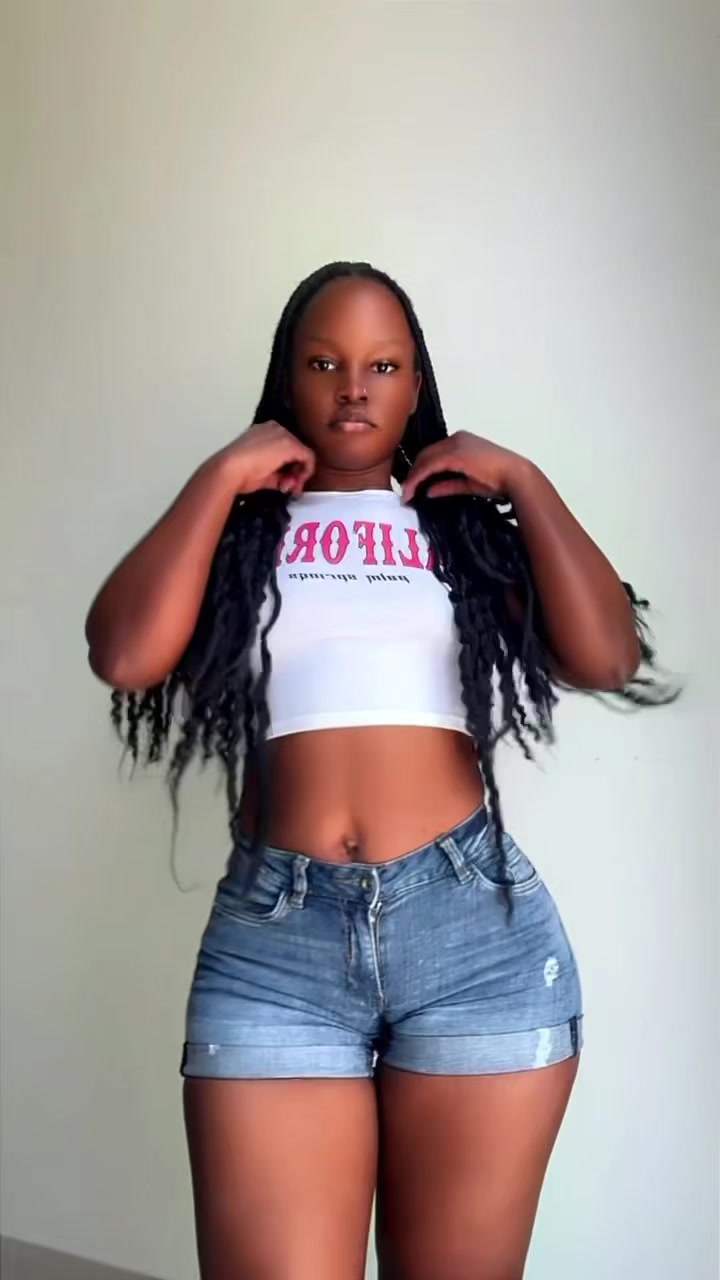 @🎀Miriam👅Blessy🦋🍑🇺🇬🇦🇪