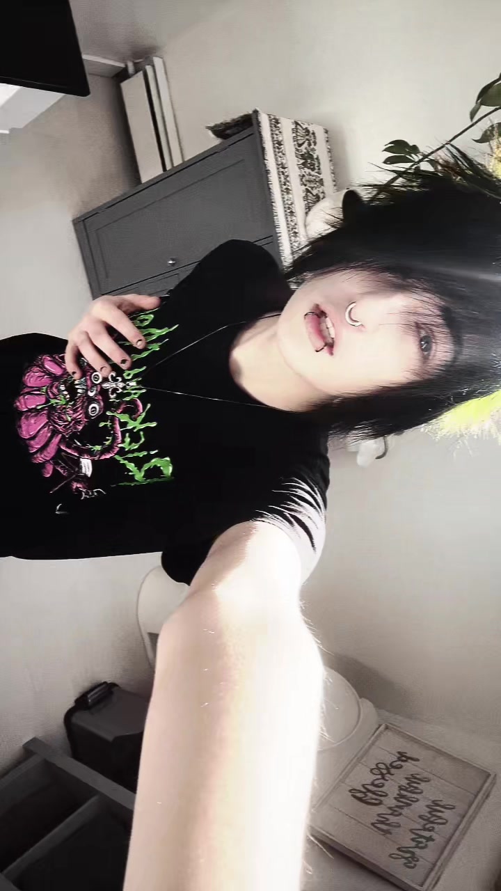 @⁺{¬ºཀ°}¬☣︎ Jay