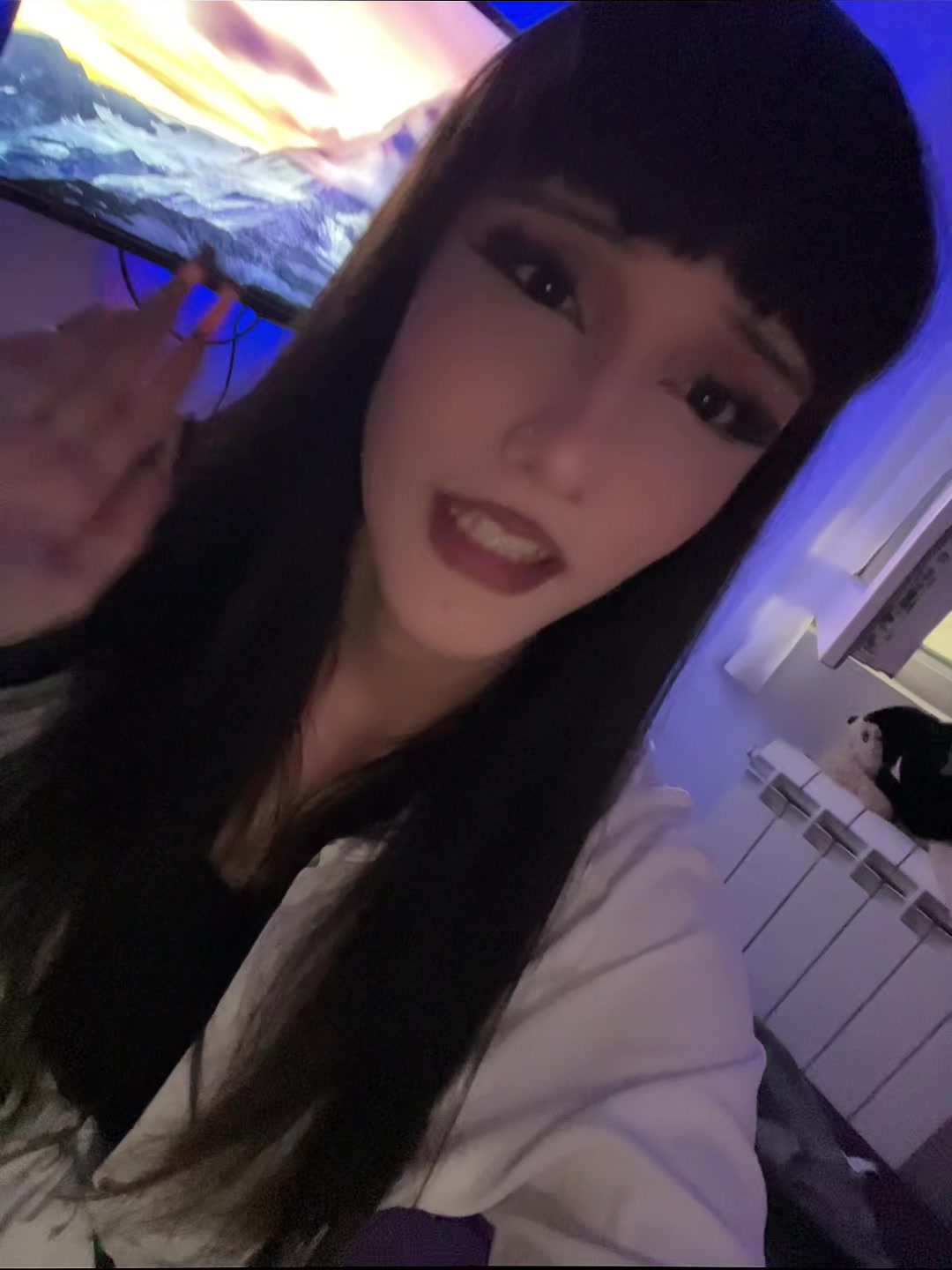 @кäја 🧛🏻
