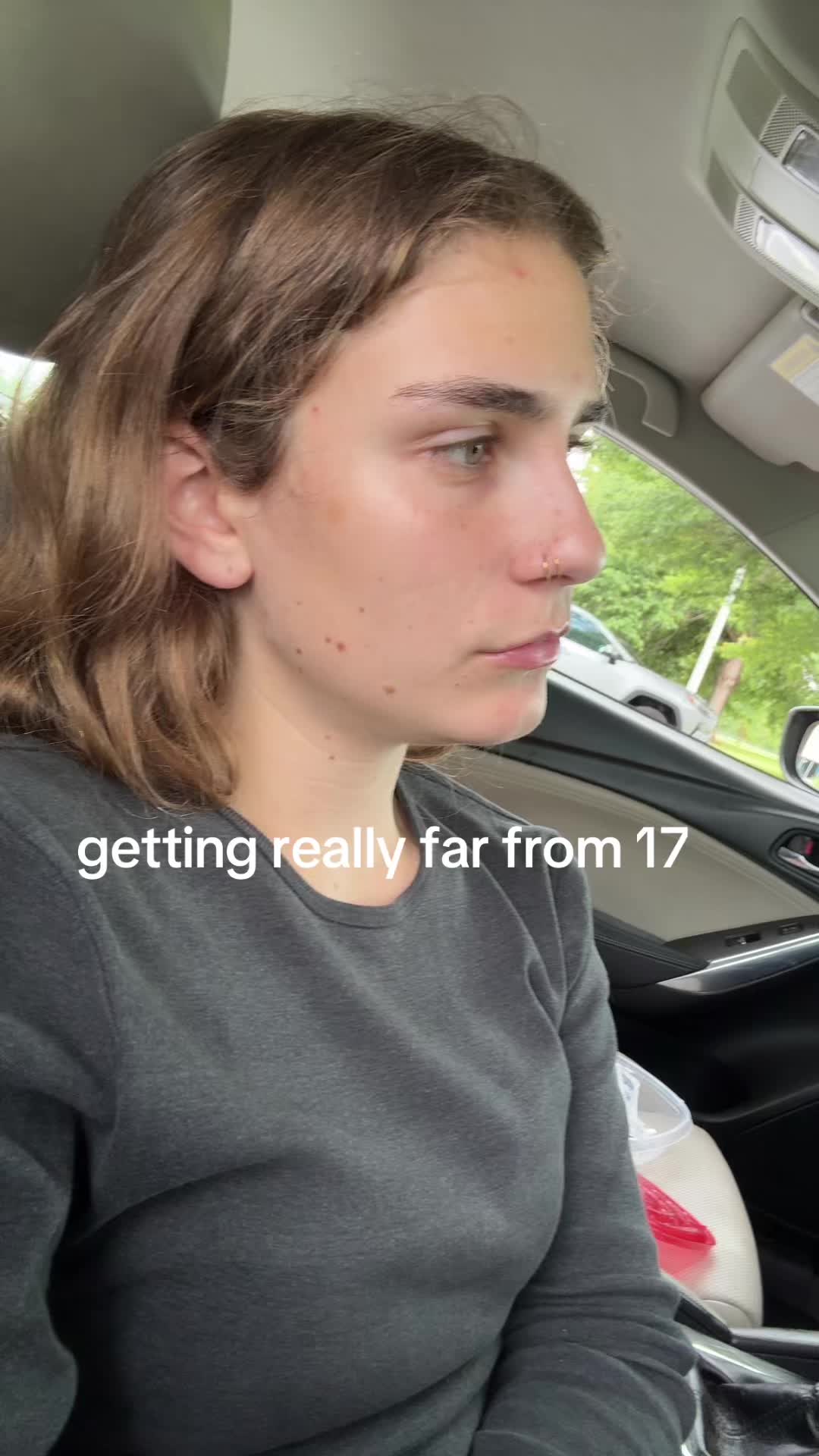 @🐝