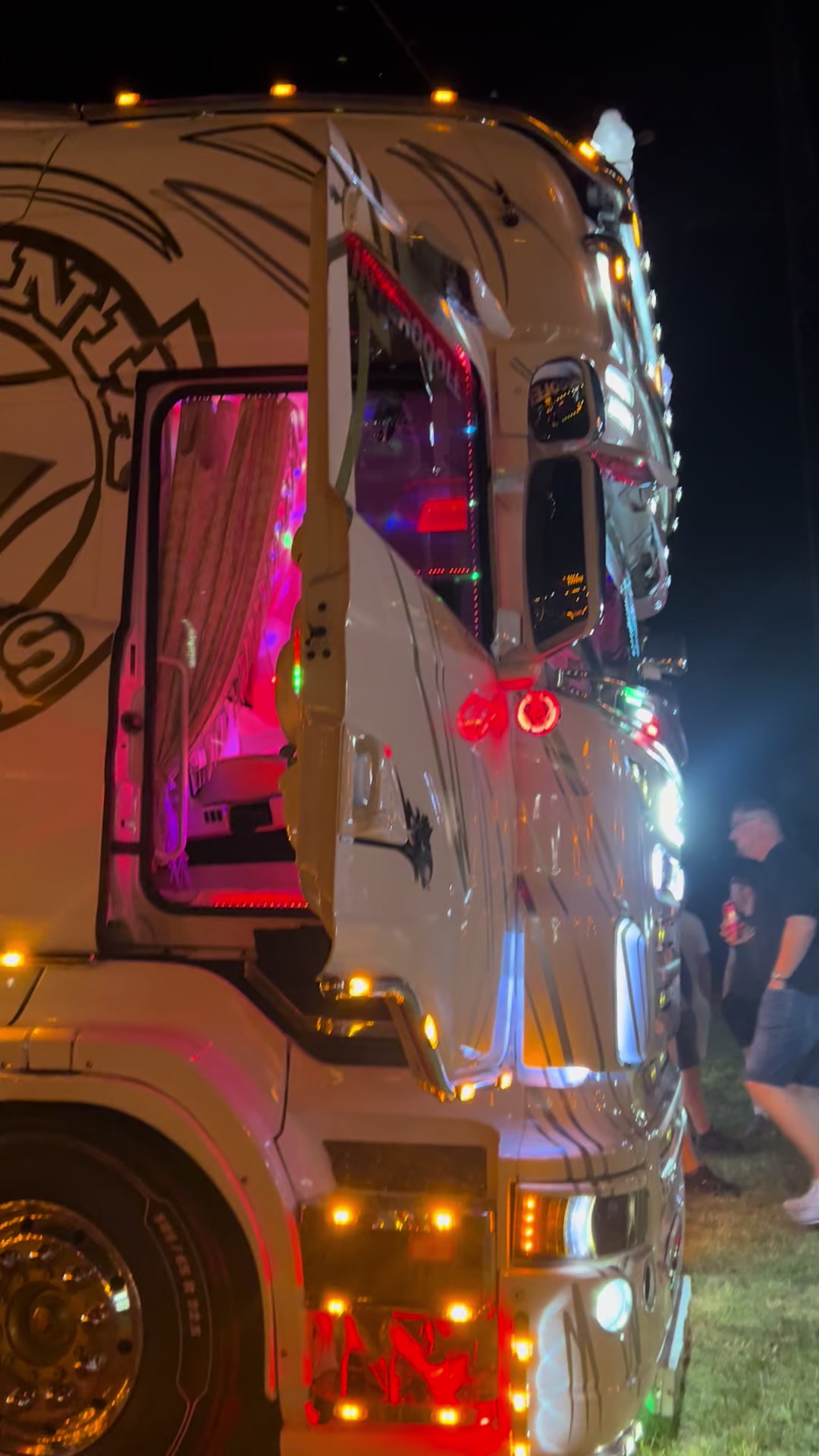 @𝓀𝒾𝓇𝒸𝑒🚚
