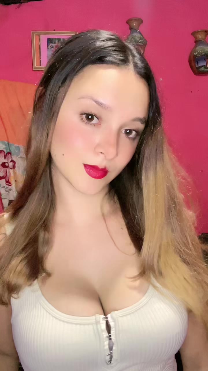 @Esther Morales💋