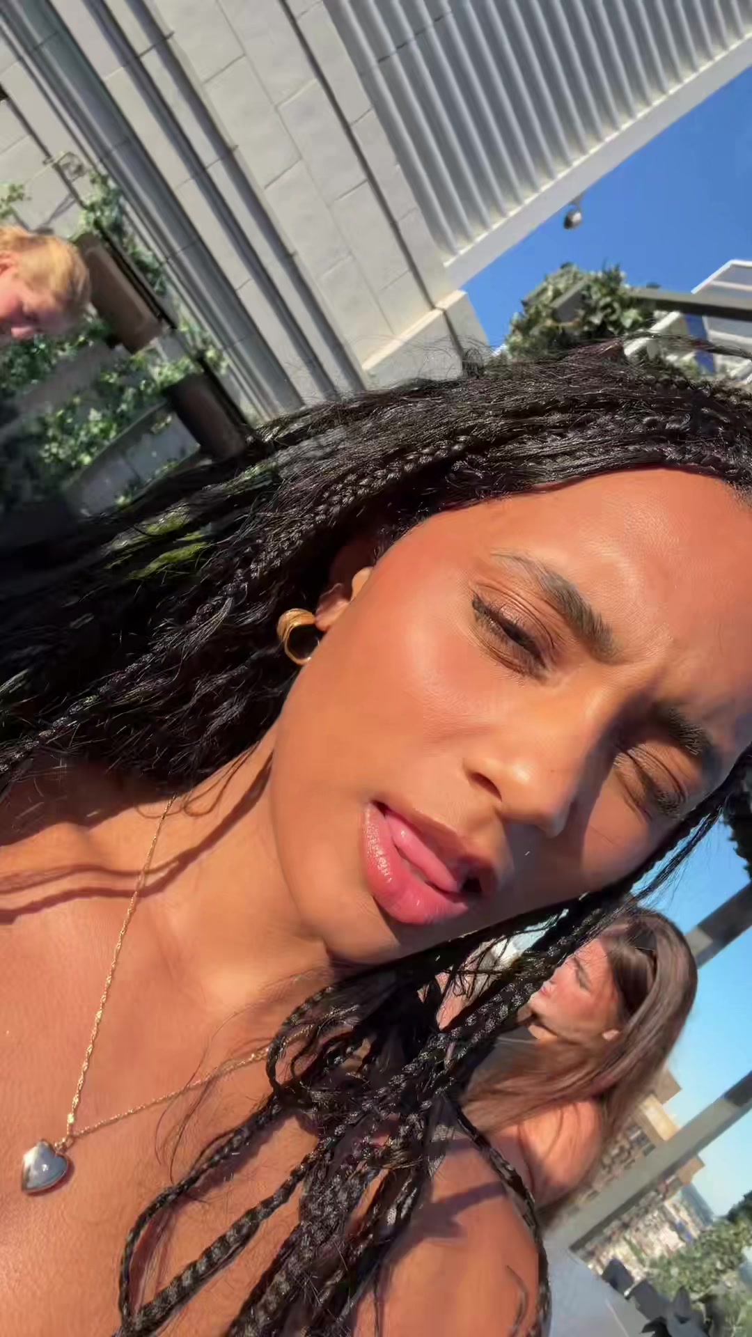 @anna