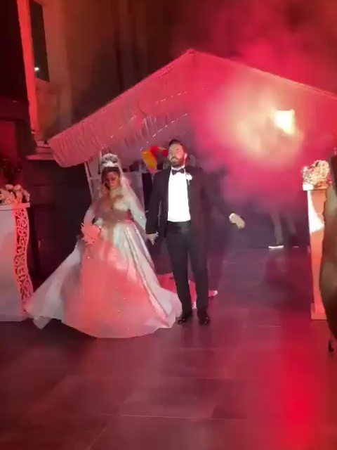 @D&uuml;ğ&uuml;nlerden Kesitler
