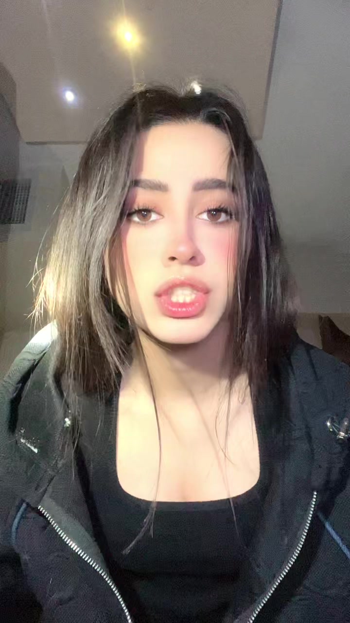 @melikaa