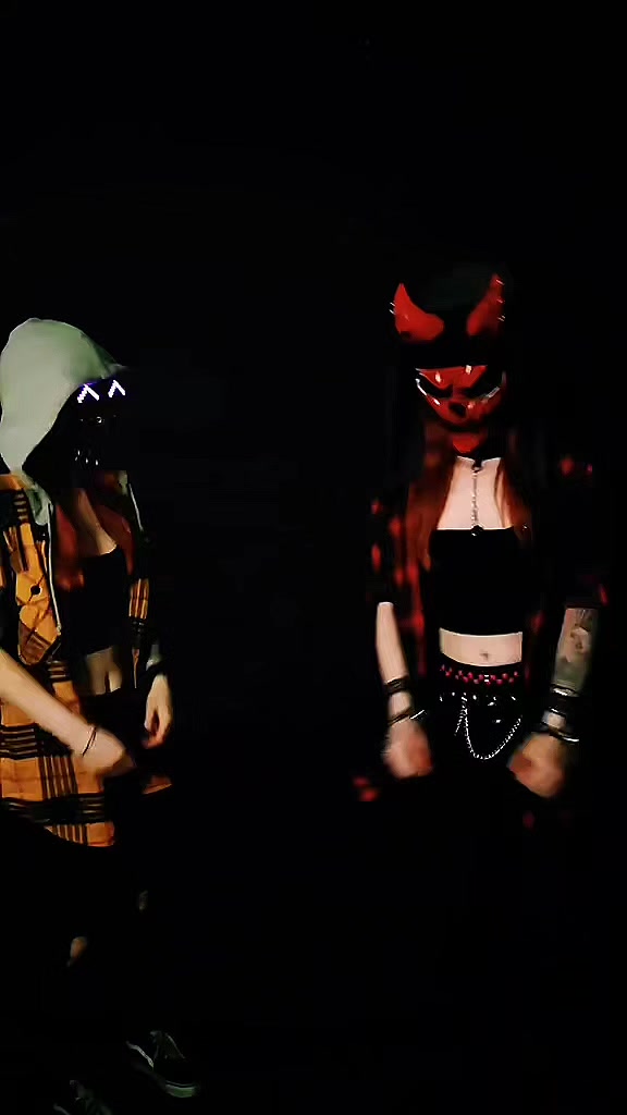 @_CorruptingAlice_