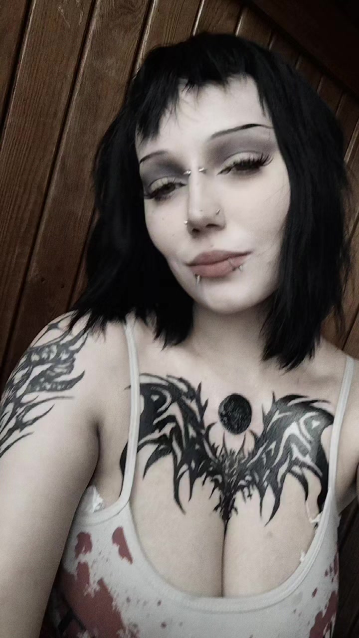 @𝔈𝔩𝔳𝔦𝔯𝔞