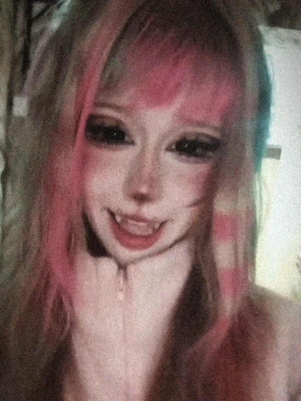 @𝓜𝓪𝓷𝓭𝓻𝓲𝓼♡