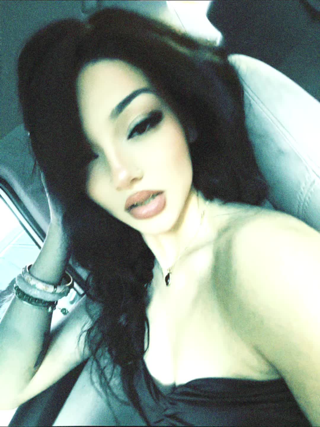@༂