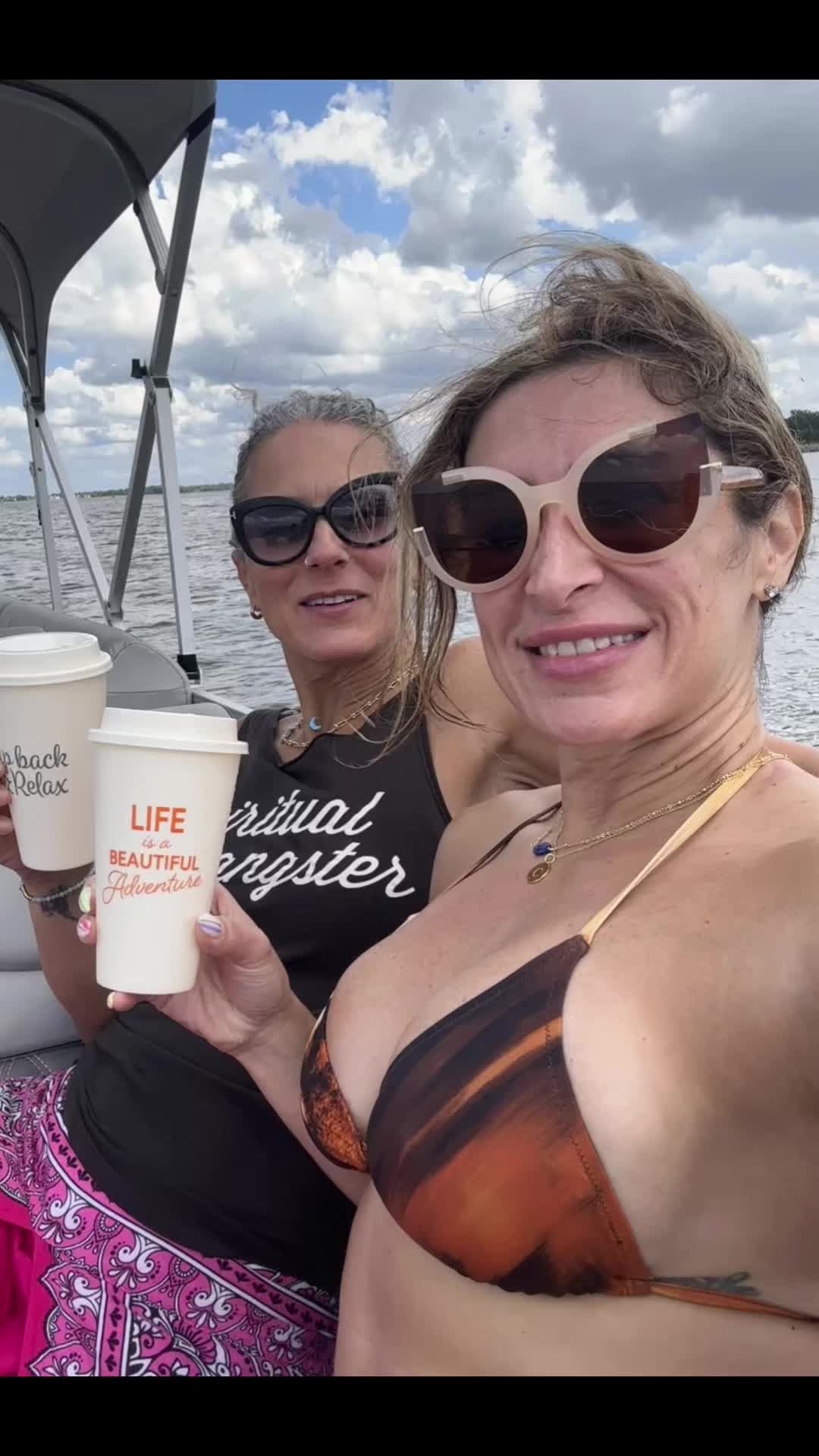 @Dana Dee68