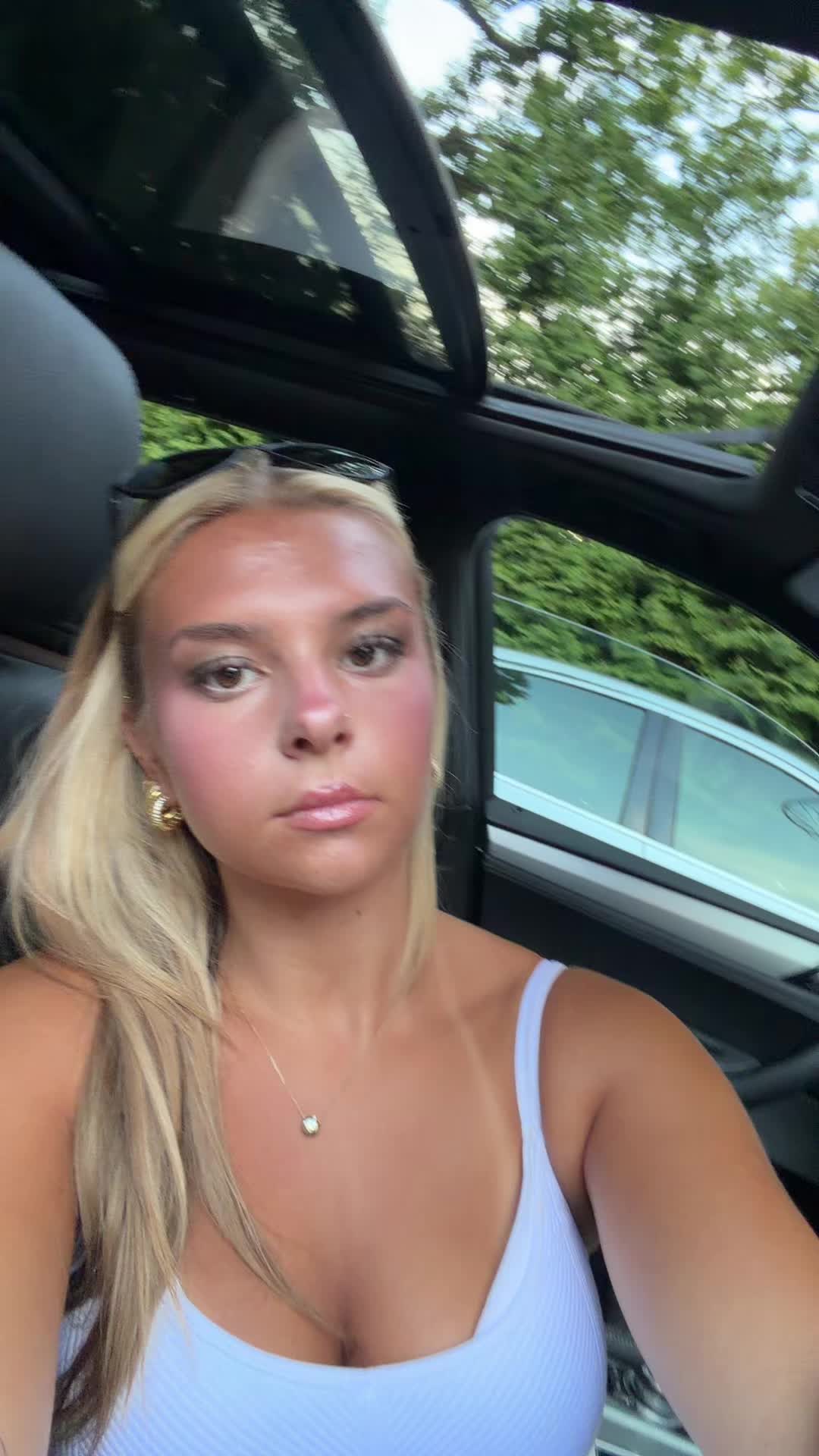 @Hooj