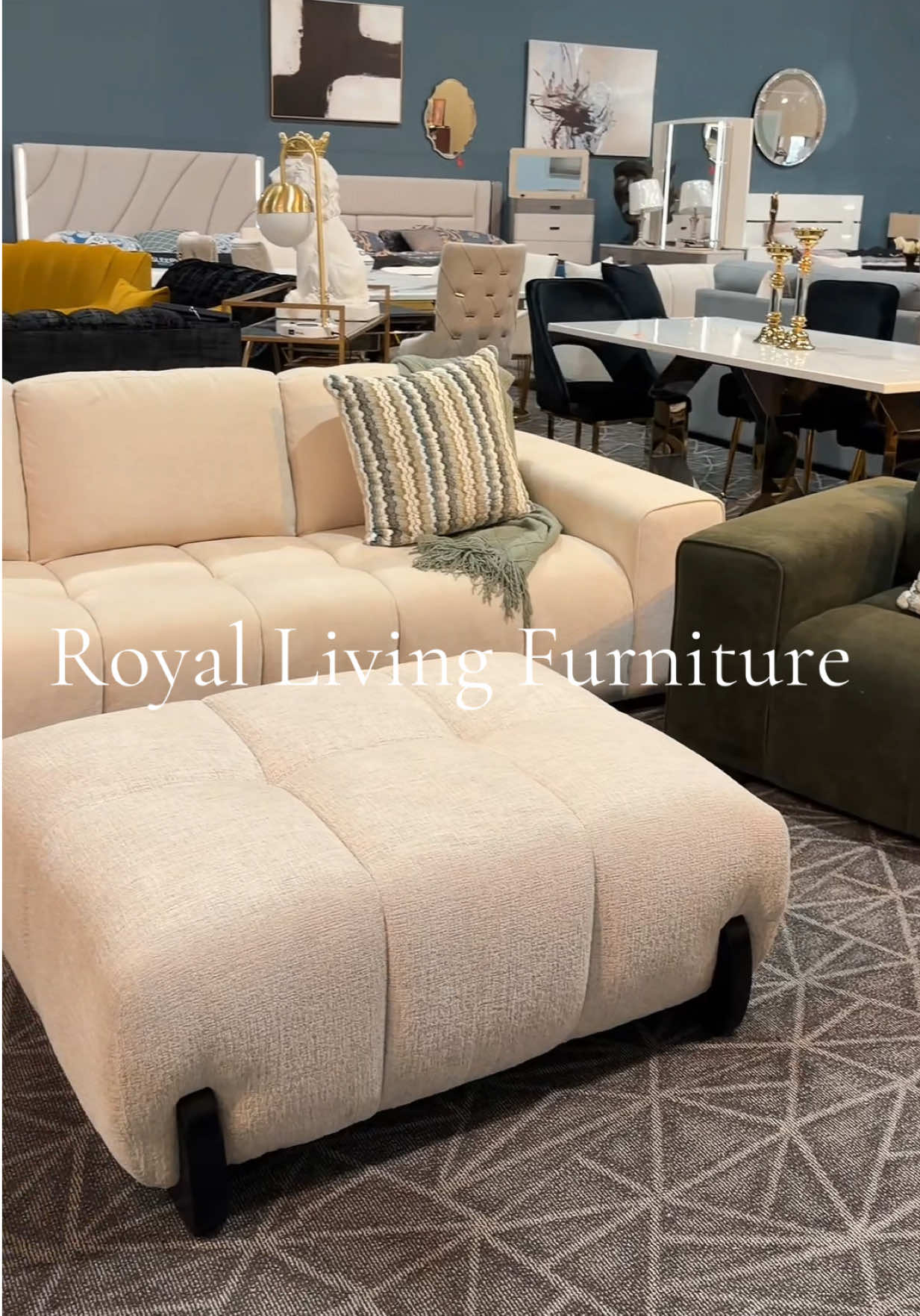 @Royal living furniture