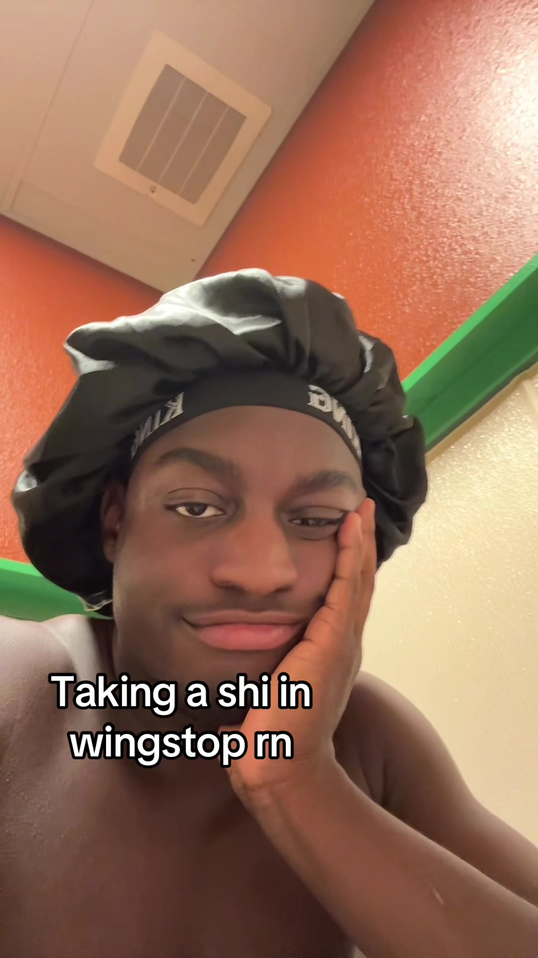 @Half🧍🏿Half🐴