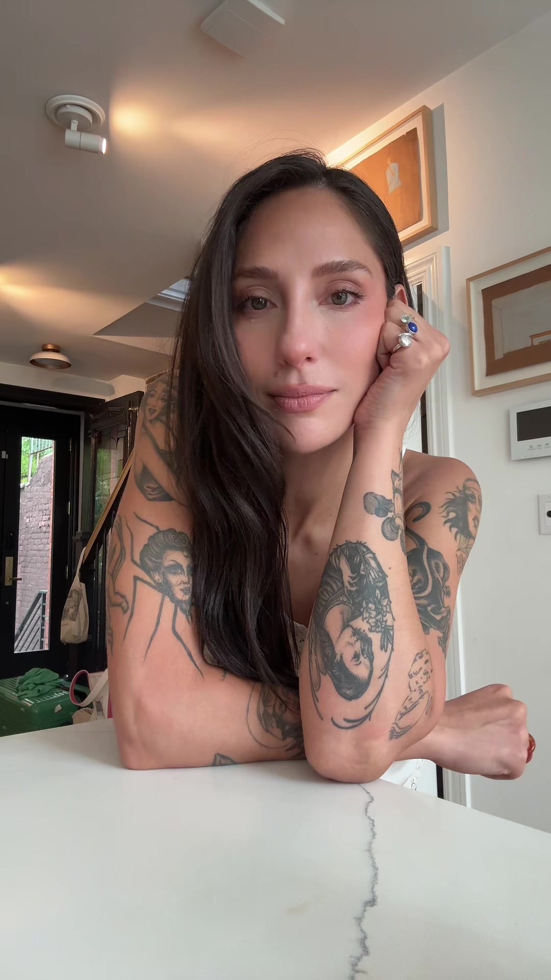 @hellotefi