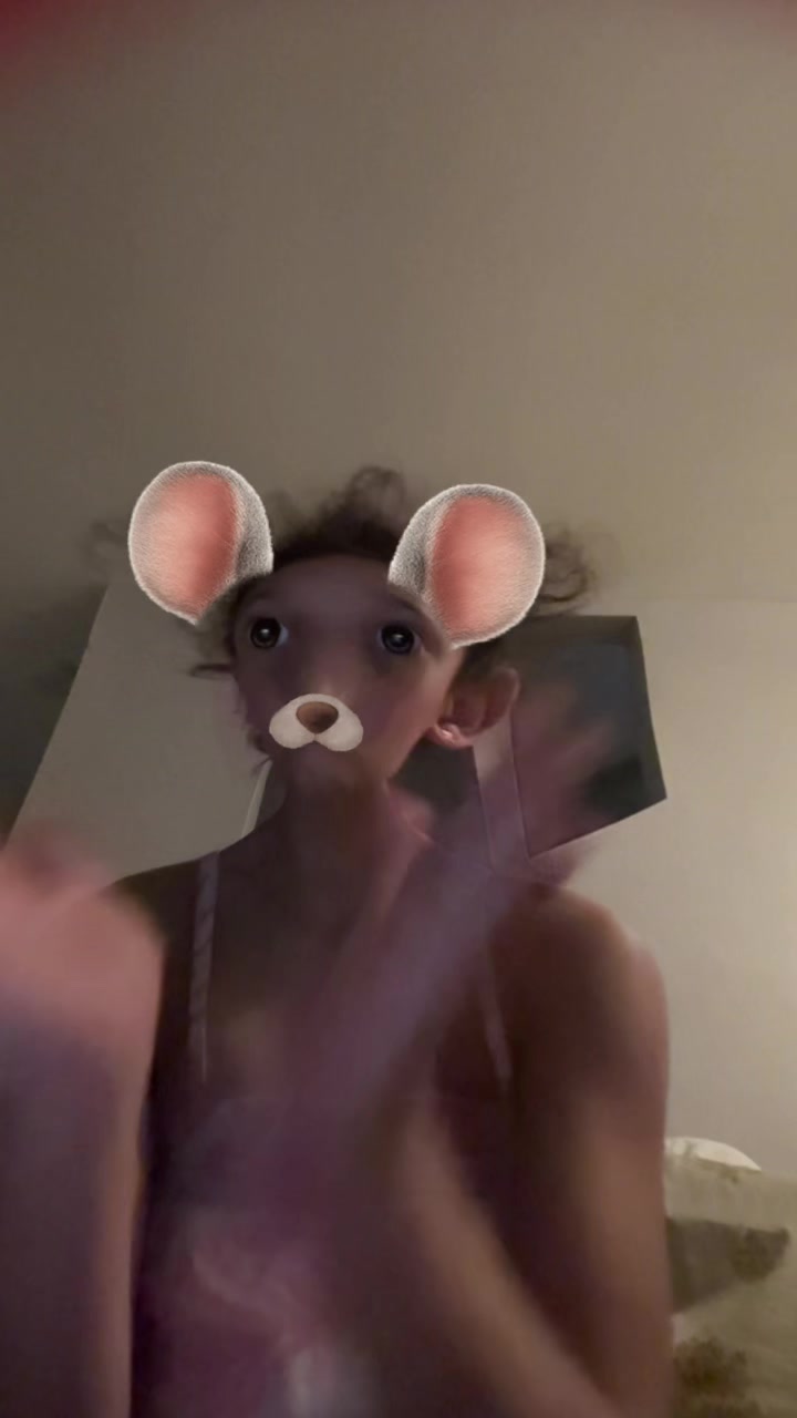 @Valentina