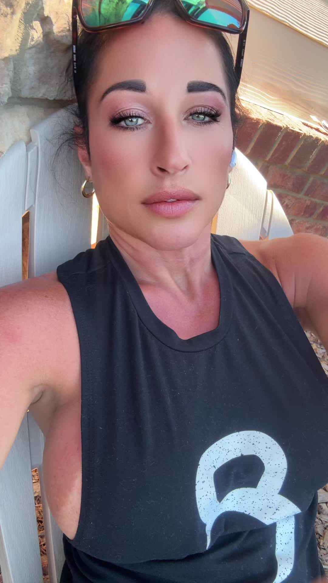 @thecourtneywaters