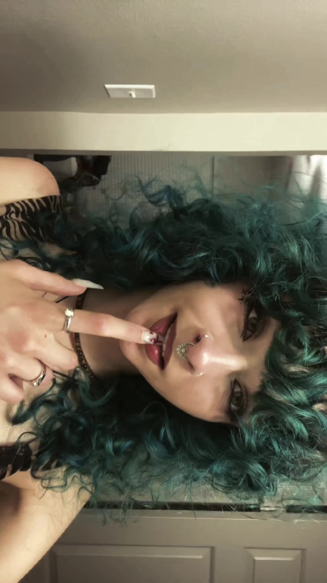 @j