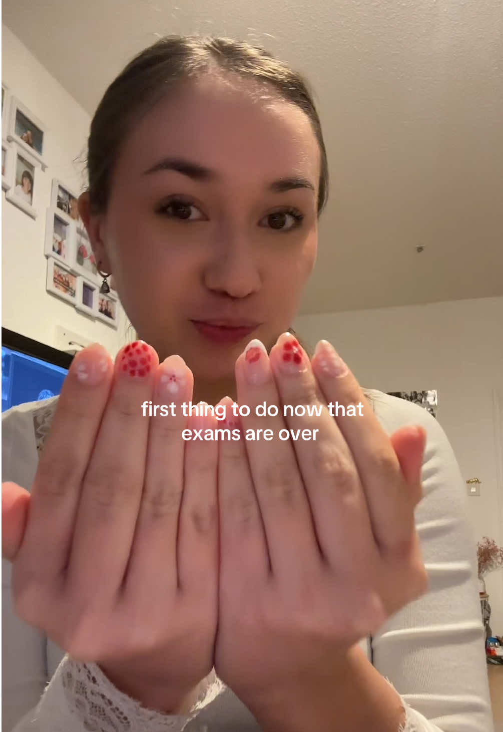 @๐
๐๐๐