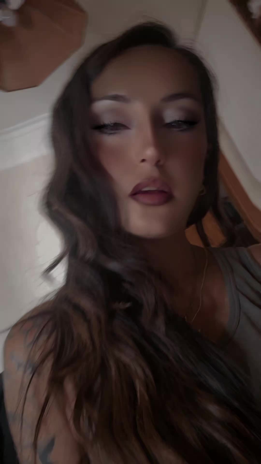 @tizianarebelgirl