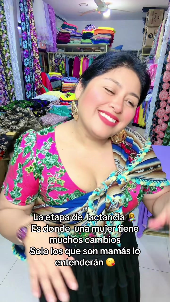 @Noelia Mujer Elegante