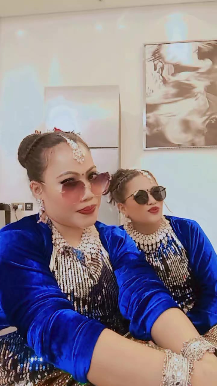 @❤ अनुष्मा भ्लोन ❤️